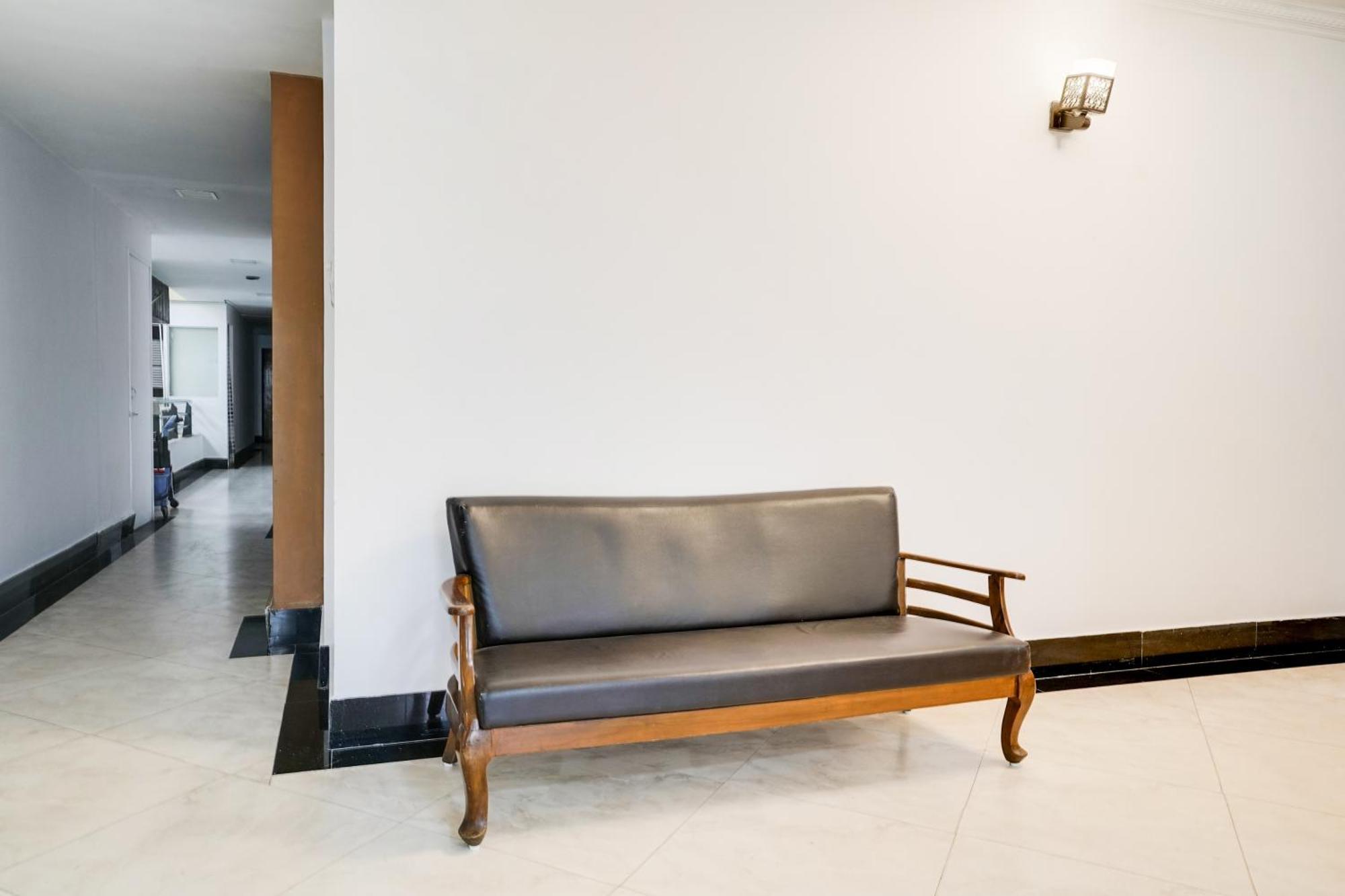 Super Townhouse Margao Near Railway Station Hotel Ngoại thất bức ảnh